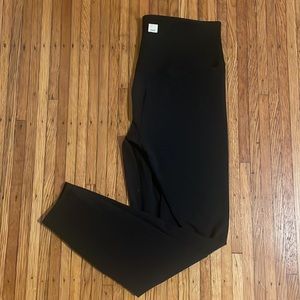 Vuori leggings - size M - black with ribbed waistband